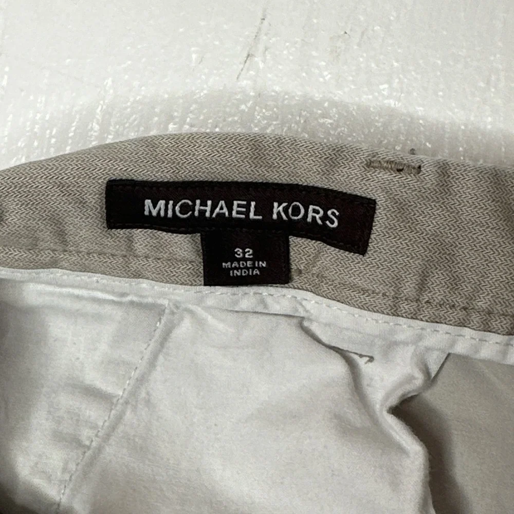 Michael Kors Mens Shorts Size 32 Chino Light Tan Casual Flat Front